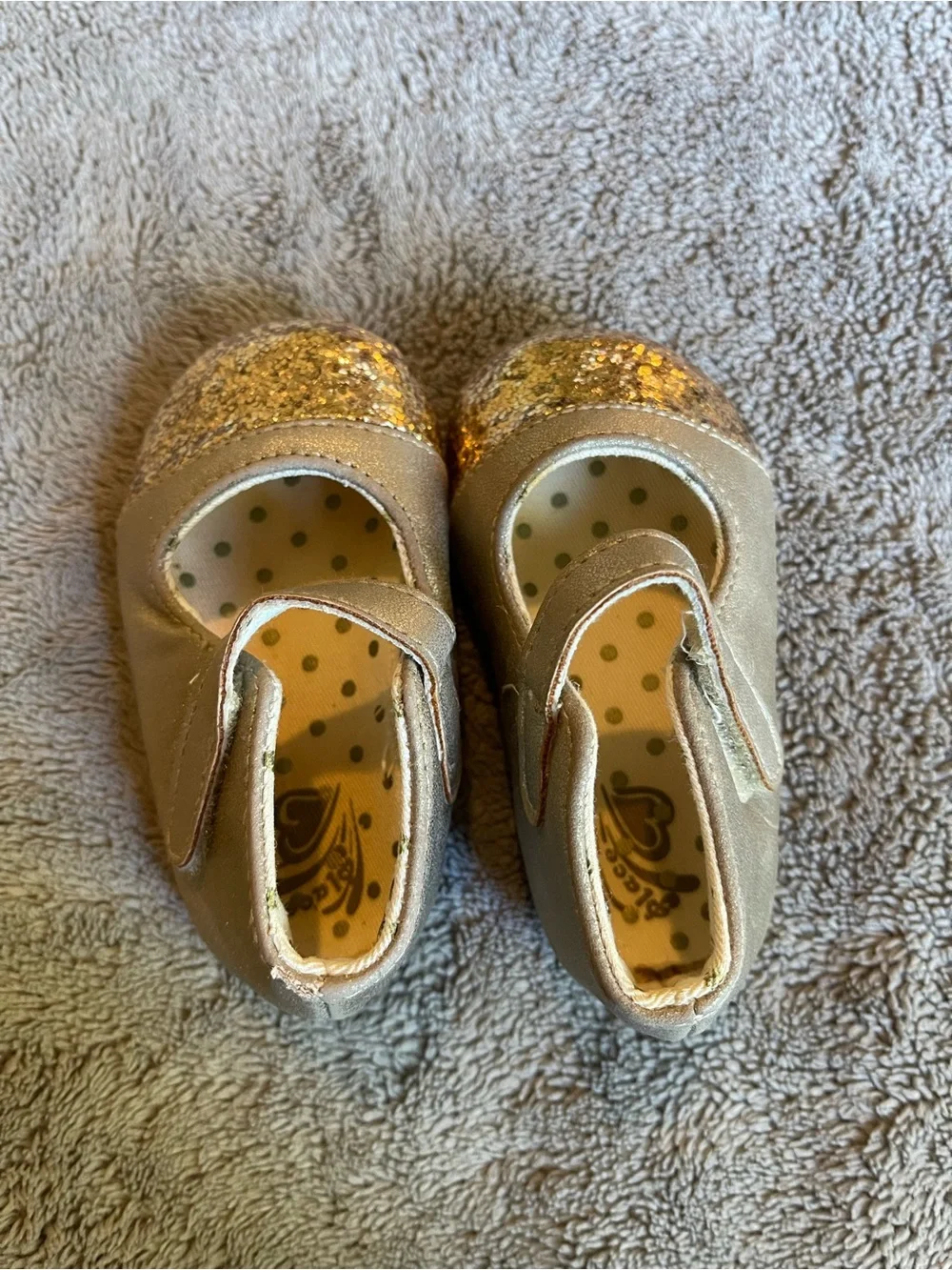 The Children's Place Metallic Gold Glitter Mary Jane Baby Shoes
